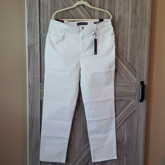 Gloria Vanderbilt Amanda Jean Size 16 White - Picture 1 of 14